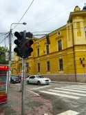 Installation de signalisation routière en Serbie