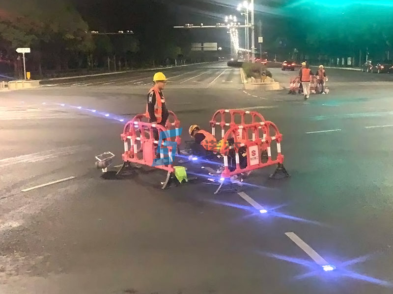 Shenzhen toma la delantera en el lanzamiento de la línea de desvío luminoso