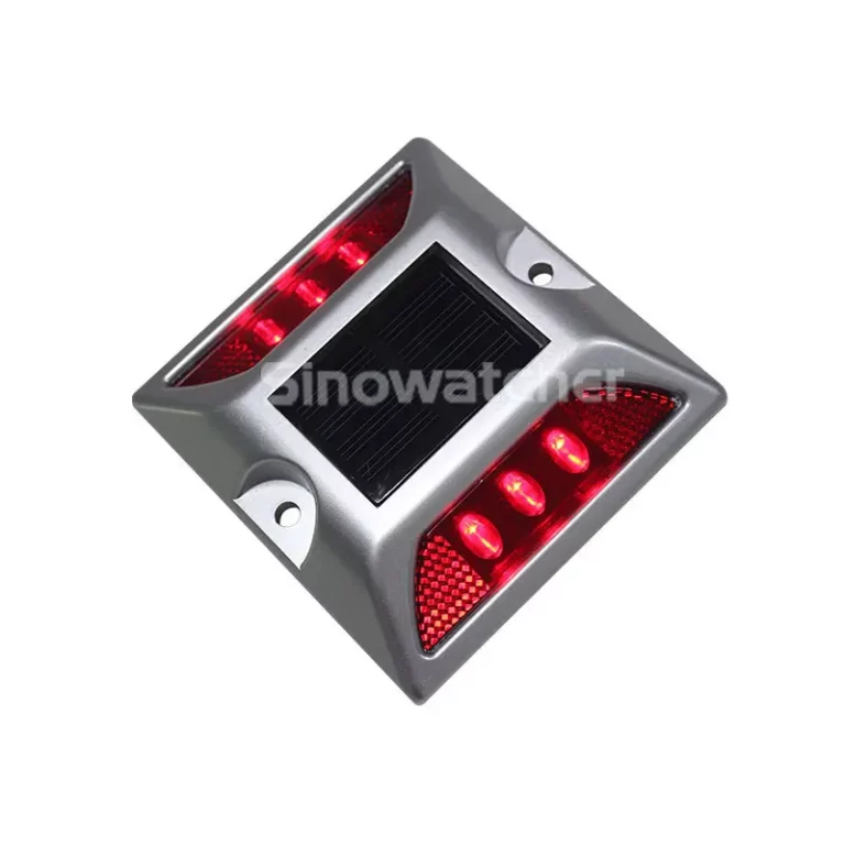 Clavos de carretera