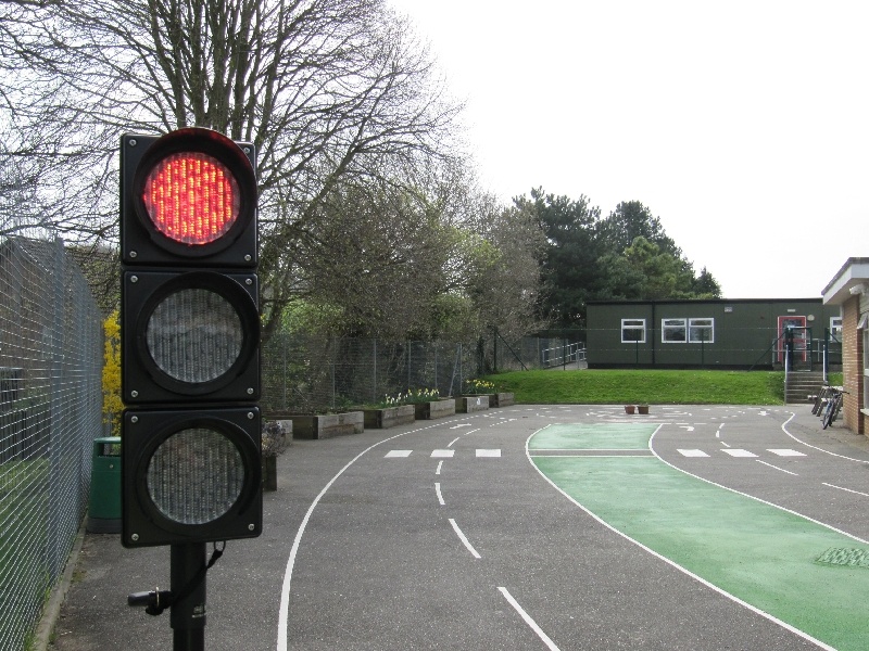 100mm RYG Cobweb Lens Mini Traffic Light 1