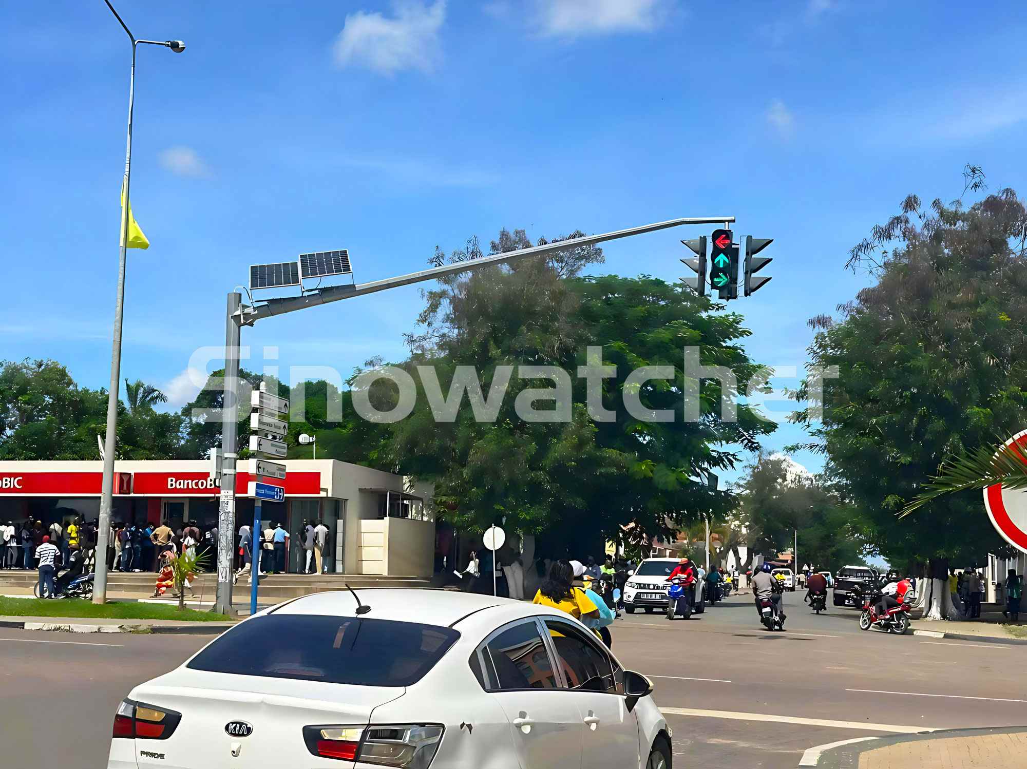7solar Traffic Signals Shine Bright In Angola 3