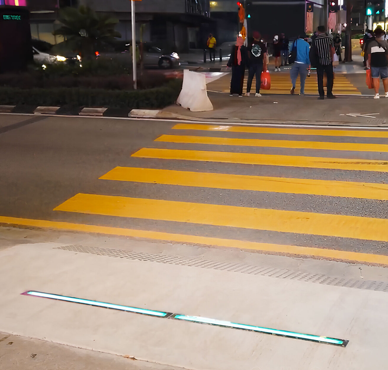 Traffic Light On The Ground 3